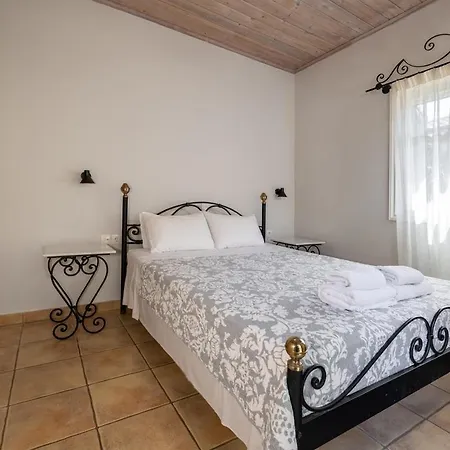 Villa Helona Keri